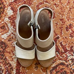Toms Majorca Cutout Sandals